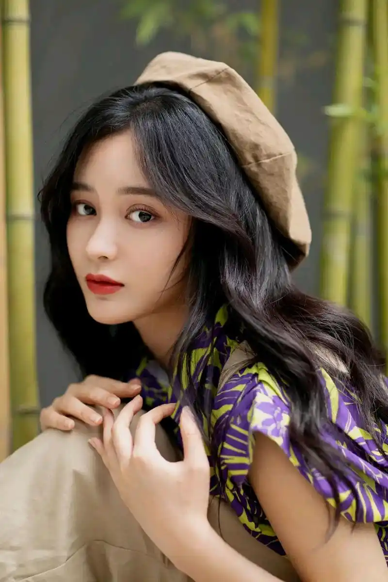 精美图集|王一菲精致美丽,温婉可人