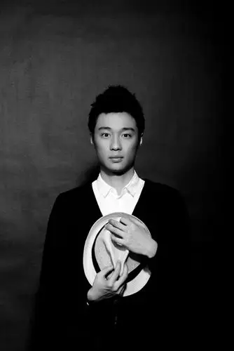 李洋亦演亦学我在北京角色精准到位