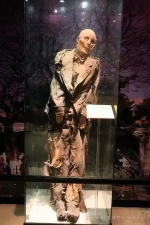 慎入!图揭世界上最恐怖的人尸博物馆