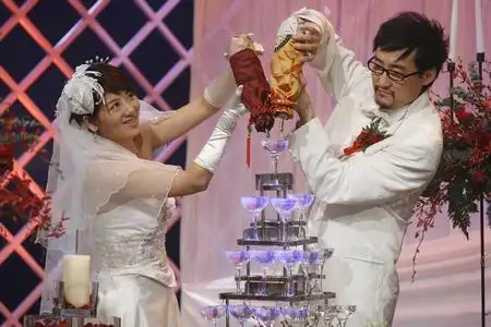 李佳璘上对花轿嫁对郎 结婚五年补办婚礼(组图)