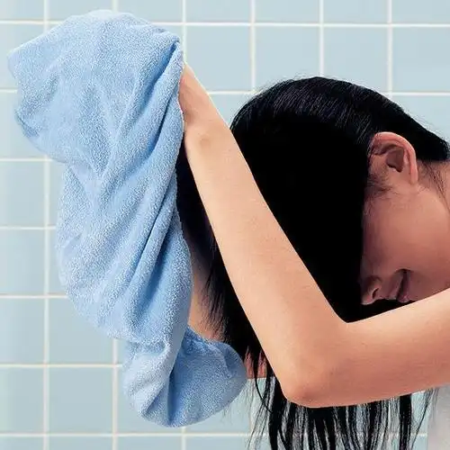 经常"洗头时"发生掉发的女生,大多有这5个坏习惯,你中几个?