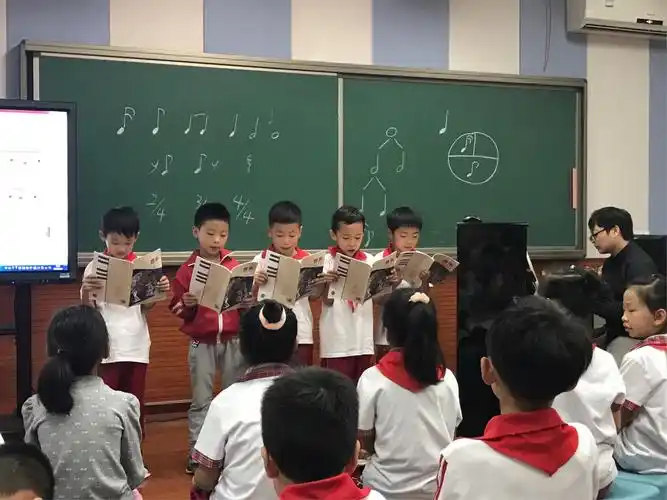 新发地小学开放课堂系列活动——蒋鹏老师音乐课《这是什么》