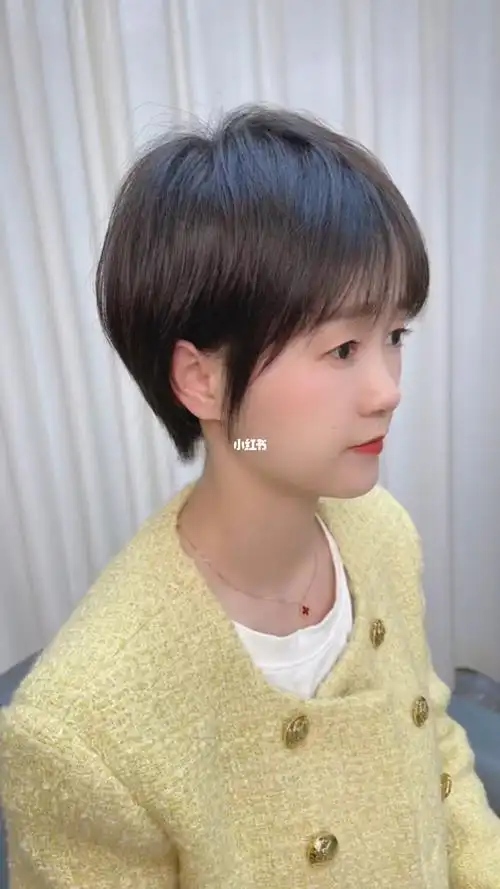 短发发型
