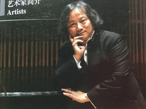 写美篇 获得格莱美奖的国际华人指挥大师汤沐海先生,作为哈尔滨交响