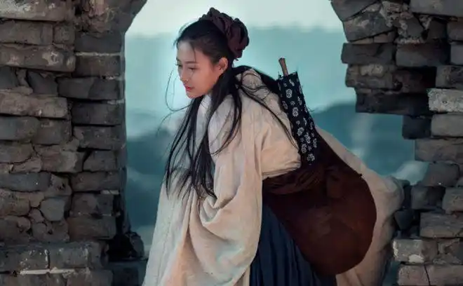 孟婆身为弱女子六界之内为啥无人敢动看看丈夫和爹就知道了