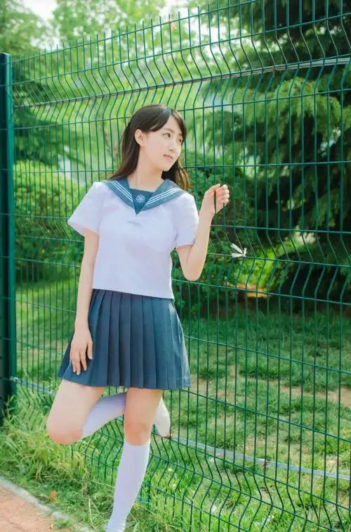毕业季小学妹校服清新萌动人心1