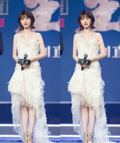 毛晓彤,她本身长着一张非常可爱甜美的圆脸,163cm的身高也是非常娇小