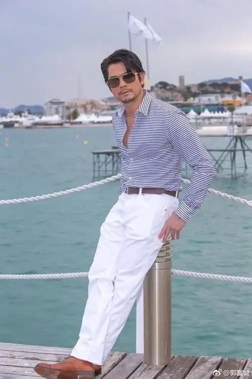 未满170郭富城,从穷小子到花花公子的背后,为成名接戏无下限