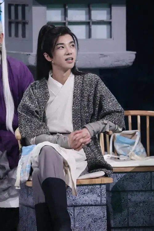 华晨宇全新唱作专辑希忘hope##那些年华晨宇的古装造型