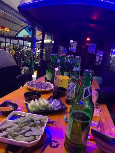 阿拉丁的火车酒吧