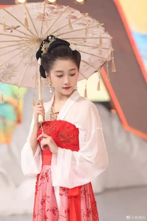 关晓彤回归王牌对王牌7古装造型曝光
