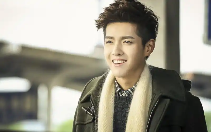 吴亦凡《原来你还在这里》剧照图片桌面壁纸