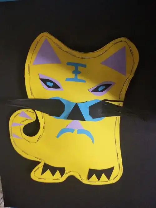 儿子制作的纸老虎