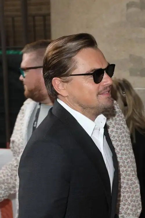 45岁小李子莱昂纳多现身活动!电影已经功成名就,现在只关心环保