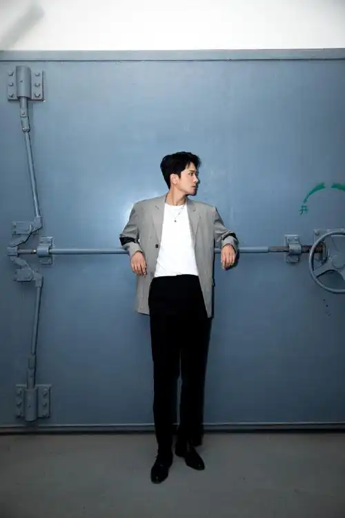 彭冠英ai身材比例##彭冠英的身材比例