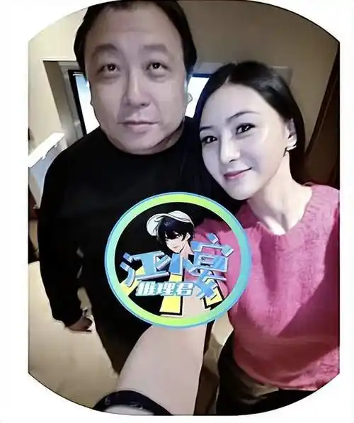 并且配文表示张颖颖是王晶导演很看重的一位演员,晒出的照片中张颖颖