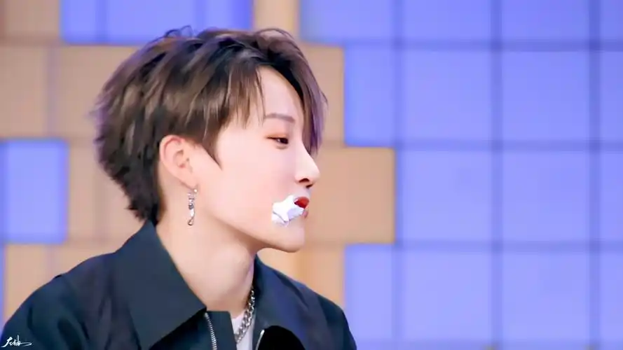 刘雨昕 团综20201029 - 堆糖,美图壁纸兴趣社区