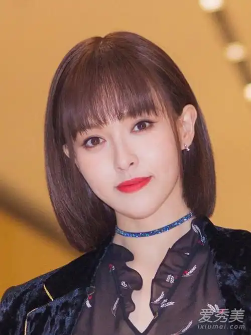 看唐嫣是如何玩转刘海儿长度
