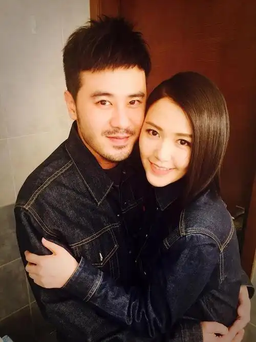 演员张博犯"毒瘾"家暴,反被女友谭维维打骨折住院,如今怎么样了