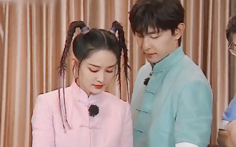 【邓伦7015李沁】极限挑战糖点合集!救命!我磕的cp过年了!