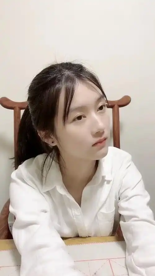 妹妹素颜,漂亮吧