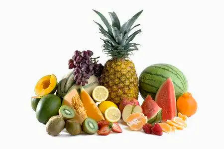 切好的芒果一堆切好的热带水果照片