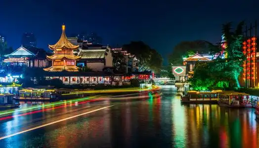 游船夜景图片-游船夜景素材-游船夜景插画-摄图新视界