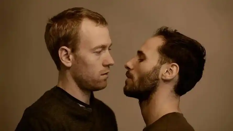 《男孩》 两个男孩子纯粹的爱情,谁会不喜欢呢?