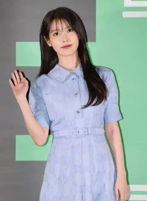 iu李知恩出席《梦想》试映会,清新甜美衣品给观众惊喜_活动_蓝色