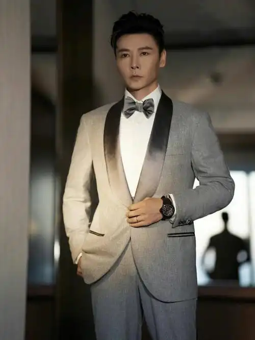 张晋塔士多礼服荷尔蒙满满