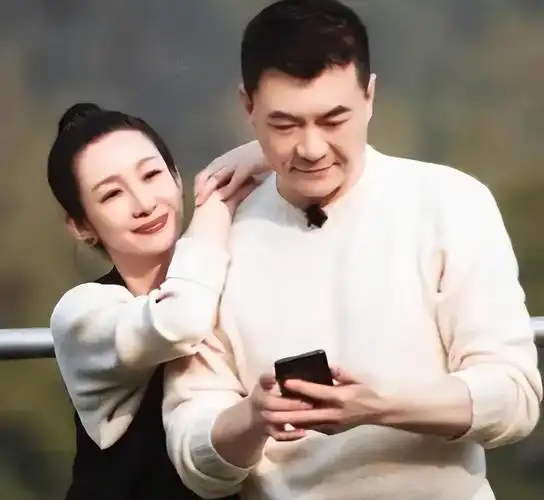 让前妻过丧偶式婚姻却把秦海璐宠上天王新军是渣男还是情种