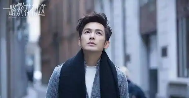 钟汉良娇妻罕曝,个头高挑身材好,夫妻俩低调恩爱同框画面超甜蜜