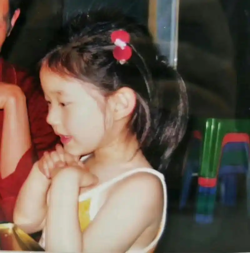 赵露思童年照片#从小美到大呀,颜值从未发生过变化,越长大越精致了呀