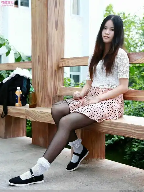 【转载】穿布鞋的女孩,别有一番美的韵味