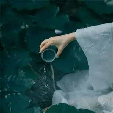 最新版唯美有意境古风女生头像2021 我用三生烟火换你一世迷离