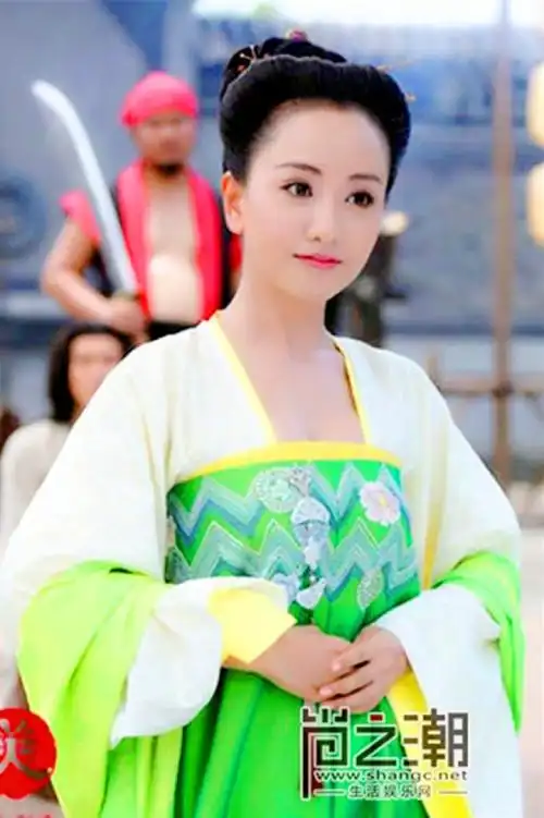 美人制造-苏莲衣-杨蓉饰