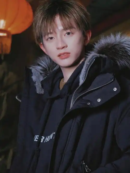 刘冠佑ixform刘冠佑