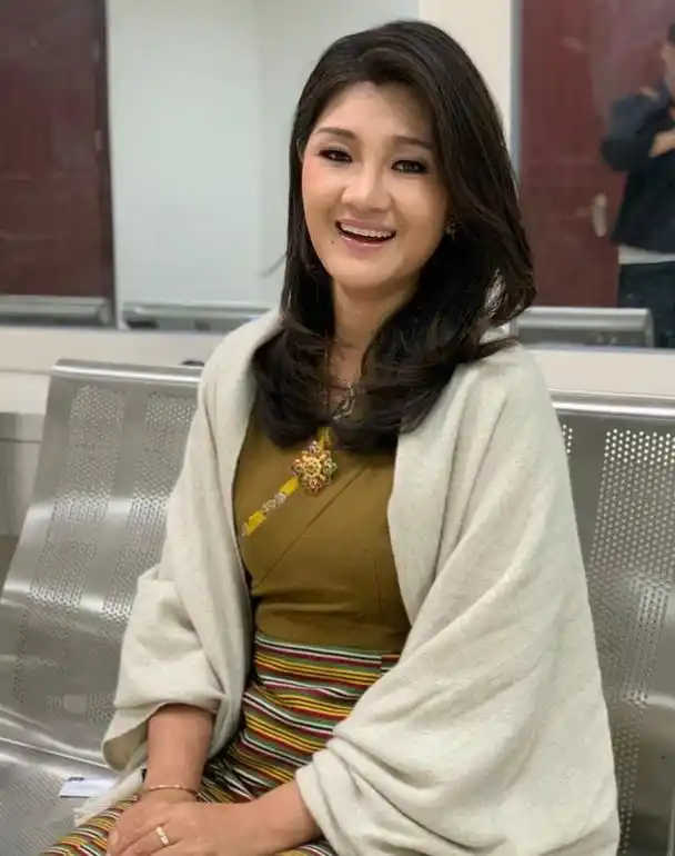 降央卓玛:曾经火遍全国,后来却从歌坛销声匿迹,她经历了什么?