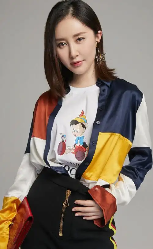 舒畅个性混搭风时尚写真图片