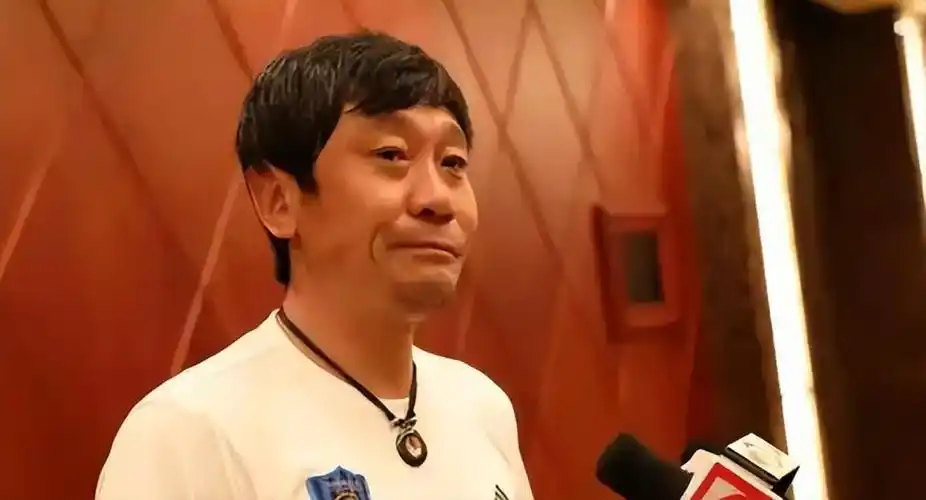 那英前国脚男友高峰,现状曝光!