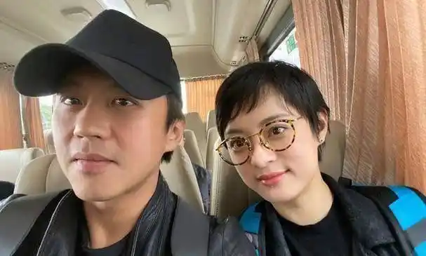 原创邓超分享家庭趣事让孙俪不要烤红薯快去拍戏娘娘烤地瓜接地气