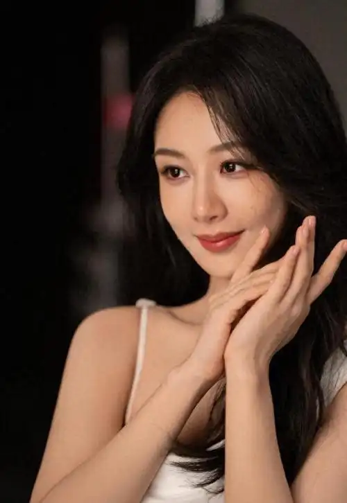 好美啊杨紫最新广告拍摄花絮