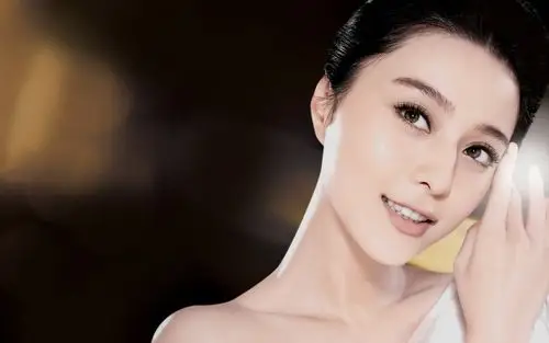 范冰冰图片桌面壁纸-美女壁纸-高清美女图片-第2图-娟娟壁纸