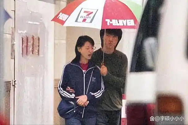 周海媚北京男友信息曝光姐弟恋31岁恋爱43岁分曾在大学教书