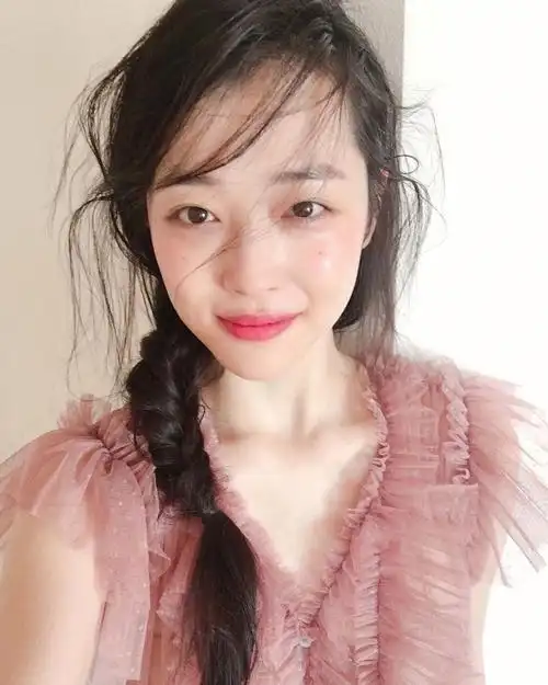 纯欲天花板崔真理