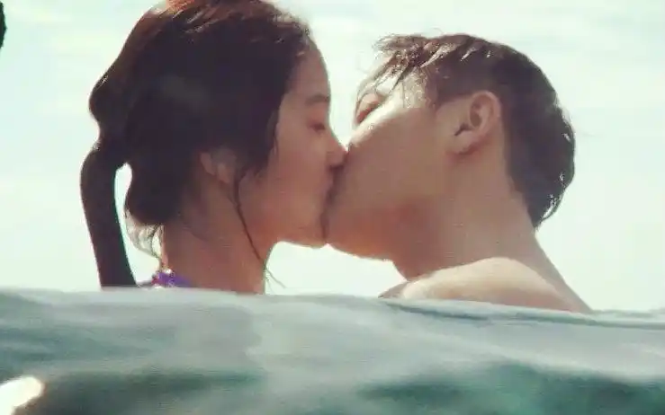 二菲杨采钰好有气质啊!身材也太好了!