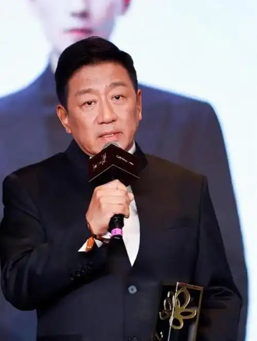 万万没想到,53岁"狂妄"了一辈子的陈建斌,如今以这种方式翻车