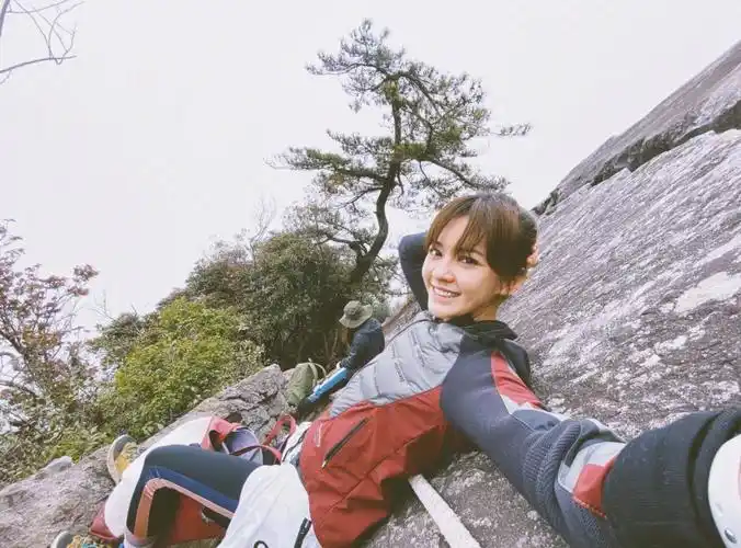 长期跑步等于"膝盖报废"?38岁陈意涵坚持长跑十年:别给懒惰找理由