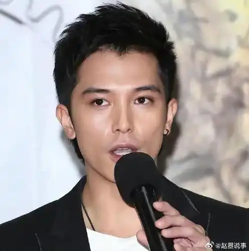 邱泽,一位集英勇与魅力于一身的男子汉……|邱泽|杨丞琳|陈乔恩_新浪