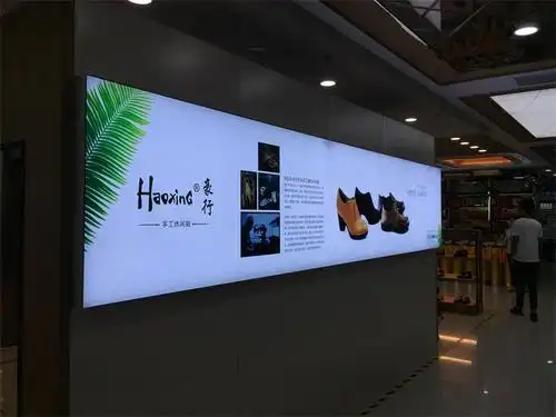 制作灯箱材料软膜灯箱和刀刮布有什么区别